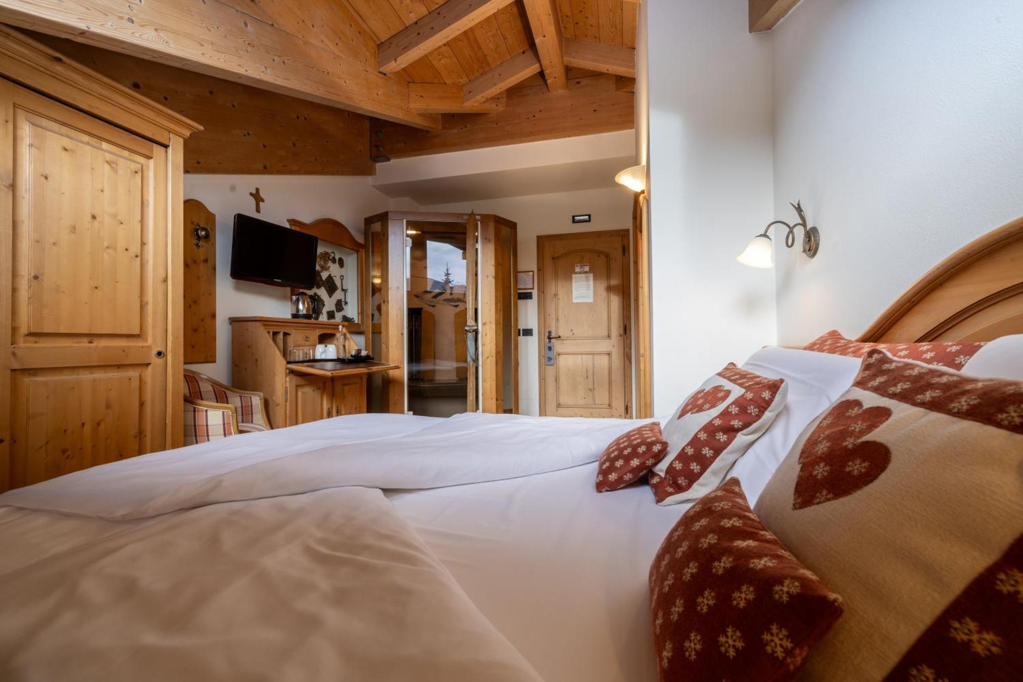 Camana Veglia Hotell Livigno Exteriör bild